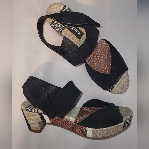 Pedro Garcia Heeled Sandals Size 6.5 Black Suede Adjustable Straps - Picture 13 of 15